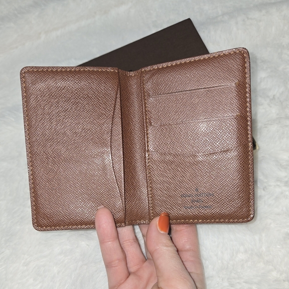 Louis Vuitton Monogram Bifold Card Organizer EUC - Picture 5 of 11